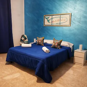 La Casa Del Moro - Al Politeama , Palermo Italy